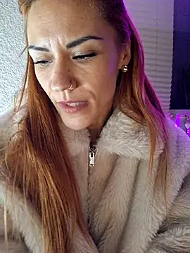 Snapshot of SlimBellaa chatting on November 14, 2025, 9:46 pm SlimBellaa online show from November 14, 2025, 9:46 pm