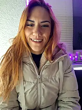 Snapshot of SlimBellaa chatting on November 28, 2025, 9:17 pm SlimBellaa online show from November 28, 2025, 9:17 pm