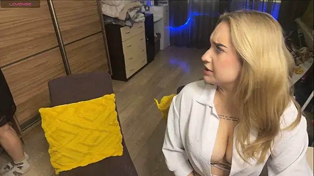 Snapshot of xxx_sandra_ chatting on July 21, 2026, 2:19 pm xxx sandra online show from July 21, 2026, 2:19 pm