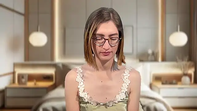 Snapshot of rousseblossom chatting on December 14, 2025, 12:27 am rousseblossom online show from December 14, 2025, 12:27 am