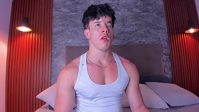 Snapshot of MaxCooper1 chatting on September 23, 2025, 7:50 pm MaxCooper1 online show from September 23, 2025, 7:50 pm