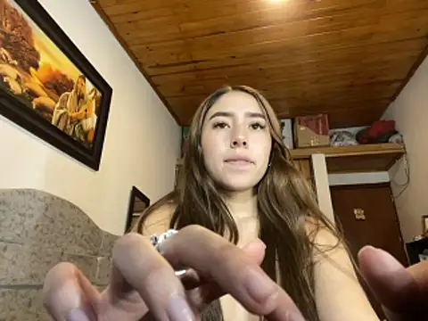 SweetMaddiee  online show from November 9, 2025, 10:41 pm