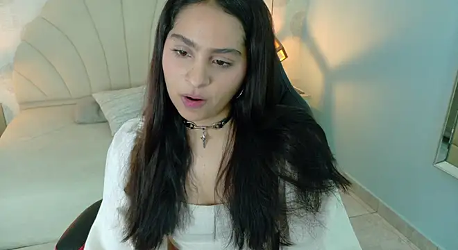 AIXATRISTA1 online show from February 23, 2026, 7:33 pm