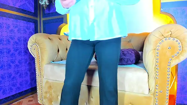 Snapshot of Scarlett_Barnes chatting on November 7, 2025, 11:43 am Scarlett Barnes online show from November 7, 2025, 11:43 am