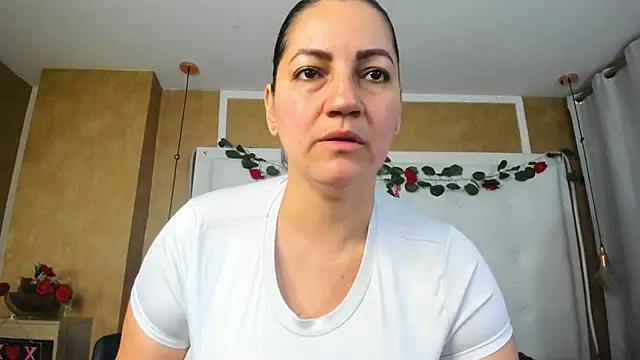 Snapshot of Heidy_milf chatting on May 25, 2026, 8:15 pm Heidy milf online show from May 25, 2026, 8:15 pm