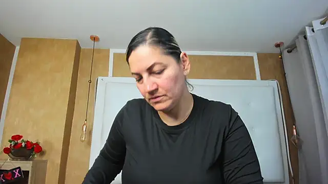 Snapshot of Heidy_milf chatting on June 10, 2026, 8:52 pm Heidy milf online show from June 10, 2026, 8:52 pm