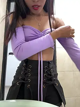 luxurykatty online show from March 1, 2026, 7:38 pm