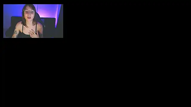 Yulienneg online show from June 5, 2026, 1:56 am