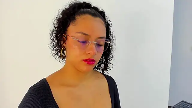 Snapshot of Angellit_Afrodita_ chatting on October 27, 2025, 11:36 am Angellit Afrodita online show from October 27, 2025, 11:36 am