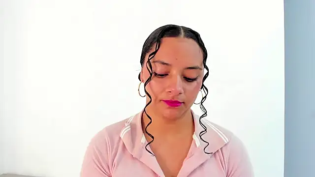 Snapshot of Angellit_Afrodita_ chatting on November 7, 2025, 10:59 am Angellit Afrodita online show from November 7, 2025, 10:59 am