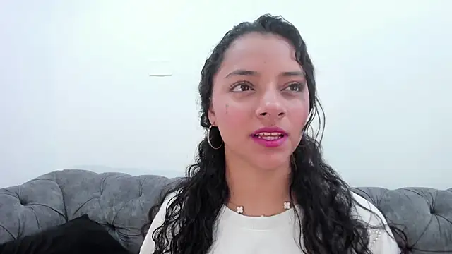 Snapshot of Angellit_Afrodita_ chatting on November 25, 2025, 10:59 am Angellit Afrodita online show from November 25, 2025, 10:59 am