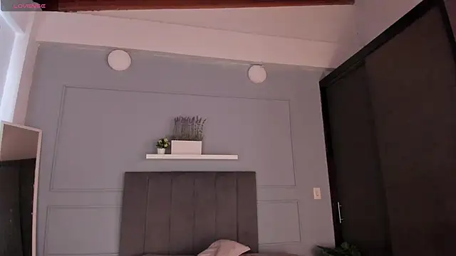 Snapshot of sweet_tamara_ chatting on November 7, 2025, 4:18 pm sweet tamara online show from November 7, 2025, 4:18 pm