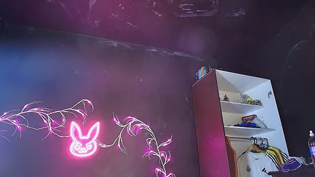 noahxtar online show from December 16, 2025, 11:10 pm