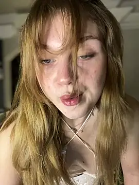 Snapshot of Emaline_Fane chatting on June 14, 2026, 6:21 pm Emaline Fane online show from June 14, 2026, 6:21 pm