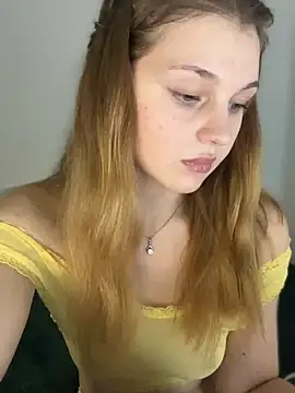 Snapshot of Emaline_Fane chatting on July 31, 2026, 7:46 pm Emaline Fane online show from July 31, 2026, 7:46 pm