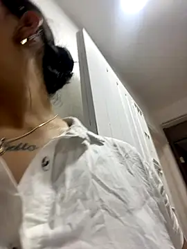 Mia garcia28 online show from October 9, 2025, 12:58 pm