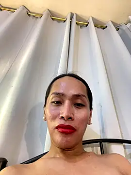 RomanticPearlTS online show from October 28, 2025, 5:55 am