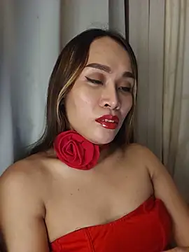 RomanticPearlTS online show from May 10, 2026, 12:43 pm