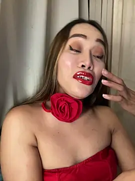 RomanticPearlTS online show from May 17, 2026, 12:41 am