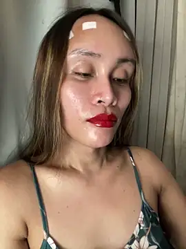 RomanticPearlTS online show from June 8, 2026, 1:28 am