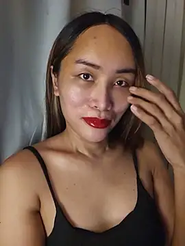 RomanticPearlTS online show from June 10, 2026, 1:50 am