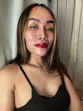RomanticPearlTS online show from June 10, 2026, 1:54 pm