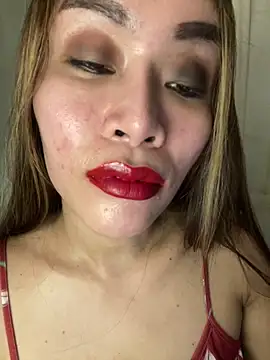 RomanticPearlTS online show from June 14, 2026, 2:24 am