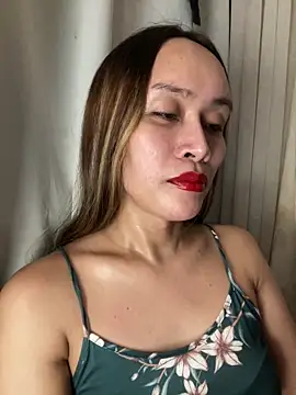 RomanticPearlTS online show from June 23, 2026, 4:21 am