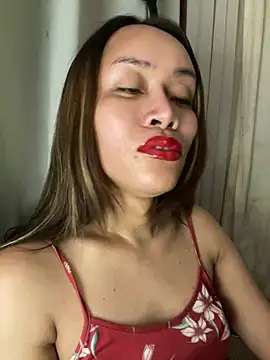 RomanticPearlTS online show from July 16, 2026, 3:01 am