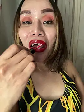 RomanticPearlTS online show from July 17, 2026, 3:13 am
