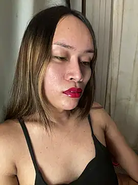 RomanticPearlTS online show from July 24, 2026, 4:32 am