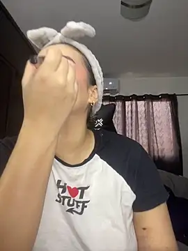 Snapshot of Lana_Herondale chatting on October 6, 2025, 8:39 pm Lana Herondale online show from October 6, 2025, 8:39 pm