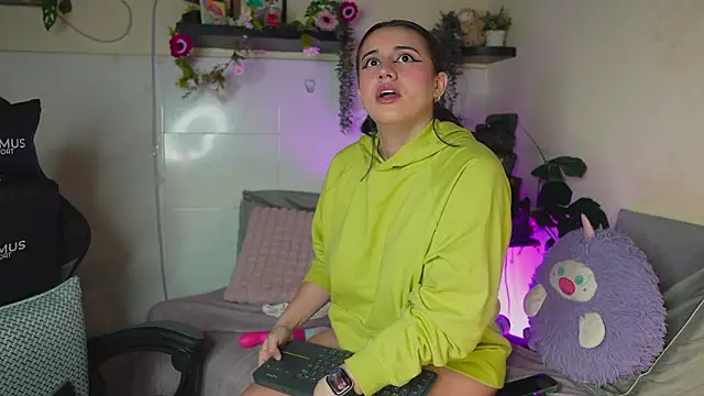 Snapshot of Lana_Herondale chatting on March 12, 2026, 2:29 am Lana Herondale online show from March 12, 2026, 2:29 am