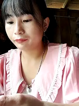 Snapshot of Sunyinn chatting on September 12, 2025, 12:55 am Sunyinn online show from September 12, 2025, 12:55 am