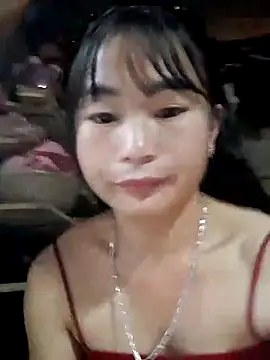 Snapshot of Sunyinn chatting on October 4, 2025, 12:08 am Sunyinn online show from October 4, 2025, 12:08 am