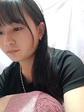 Snapshot of Sunyinn chatting on October 9, 2025, 3:10 pm Sunyinn online show from October 9, 2025, 3:10 pm