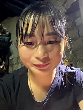 Snapshot of Sunyinn chatting on November 12, 2025, 1:33 pm Sunyinn online show from November 12, 2025, 1:33 pm