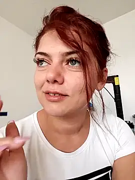 Snapshot of LadyNora chatting on September 18, 2025, 6:26 am LadyNora online show from September 18, 2025, 6:26 am