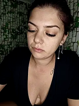 Snapshot of LadyNora chatting on November 10, 2025, 8:35 am LadyNora online show from November 10, 2025, 8:35 am