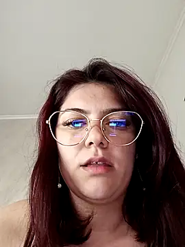 LadyNora online show from May 1, 2026, 11:48 am