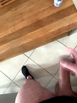 Snapshot of Chriscoki chatting on September 30, 2025, 11:04 am Chriscoki online show from September 30, 2025, 11:04 am