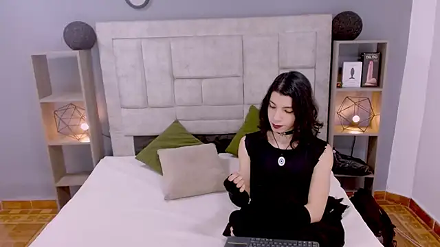 Snapshot of Atley_Dolly chatting on July 3, 2026, 11:22 pm Atley Dolly online show from July 3, 2026, 11:22 pm