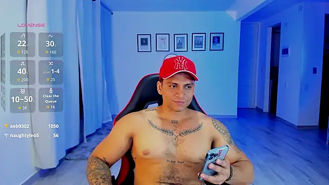 Nicolasmontoya16 online show from November 5, 2025, 4:12 am