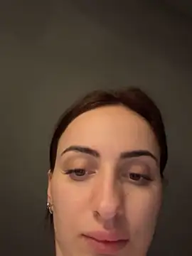 AuraPure online show from December 4, 2025, 5:39 am