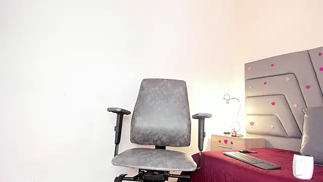 Maia 520 online show from February 12, 2026, 5:41 pm