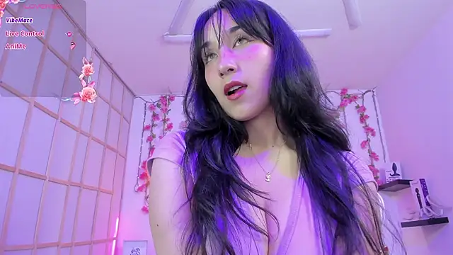  julieta love  online show from March 14, 2026, 8:14 pm