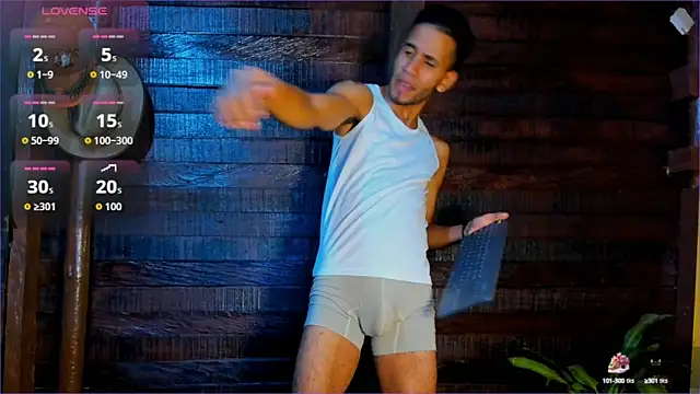 Snapshot of Alex_bigcock11_ chatting on September 10, 2025, 3:06 am Alex bigcock11 online show from September 10, 2025, 3:06 am