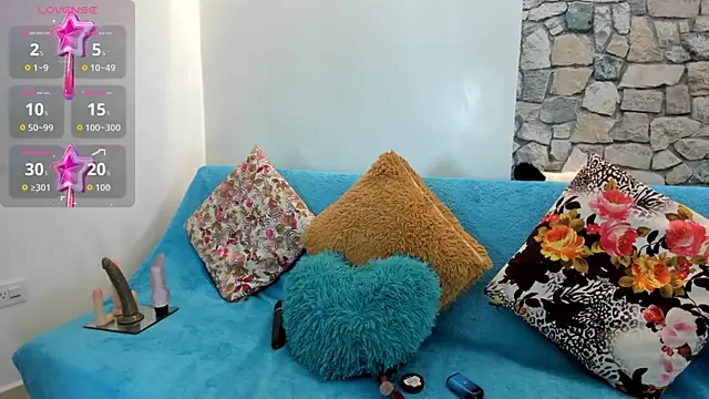 Snapshot of PIINK_2025 chatting on November 5, 2025, 3:01 pm PIINK 2025 online show from November 5, 2025, 3:01 pm