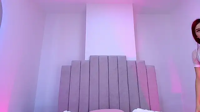 Snapshot of valecastro_ chatting on November 19, 2025, 7:14 pm valecastro online show from November 19, 2025, 7:14 pm