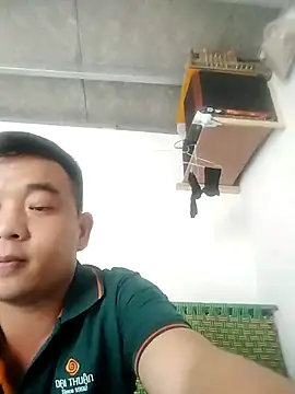 Snapshot of Boy_kuto77 chatting on October 25, 2025, 7:49 am Boy kuto77 online show from October 25, 2025, 7:49 am